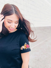Load image into Gallery viewer, Floral Embroidered Tee
