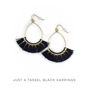 Just a Tassel Black Earrings