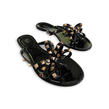 Load image into Gallery viewer, Bow-Youtiful Sandals in Black
