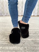 Load image into Gallery viewer, Get Cozy Slippers in Black
