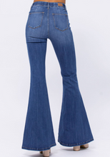 Load image into Gallery viewer, Flare for the Dramatic Judy Blue Jeans

