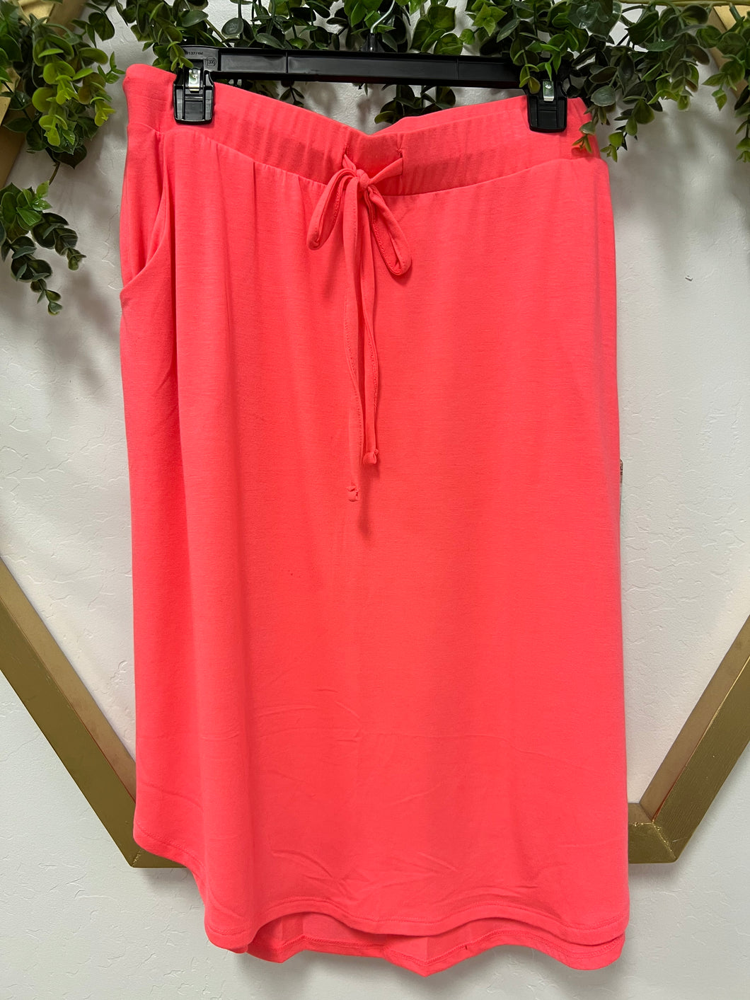 My Perfect Travel Skirt in Neon Pink