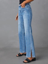 Load image into Gallery viewer, Slit Buttoned Jeans with Pockets
