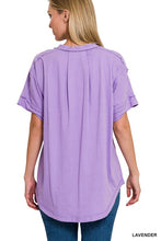 Load image into Gallery viewer, RAW EDGE DETAILED BUTTON CLOSURE SHORT SLEEVE TOP
