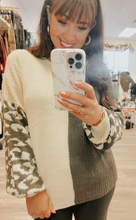 Load image into Gallery viewer, Reverse Wild Print Color Block Sweater
