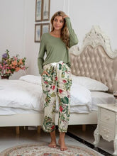 Load image into Gallery viewer, Round Neck Top and Printed Pants Lounge Set
